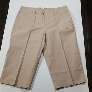 Cato Khaki Capris Plus Size 14‎